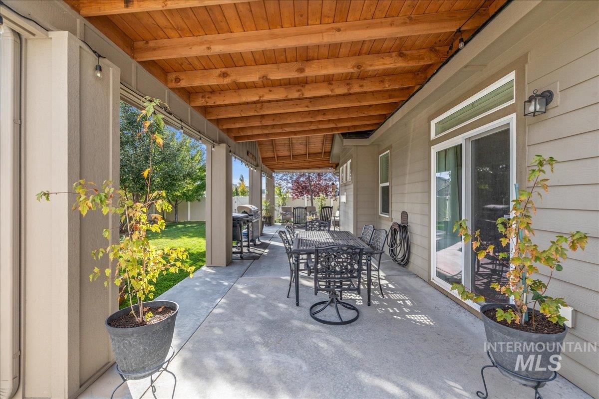 6633 Black Gold Street Property Photo 34