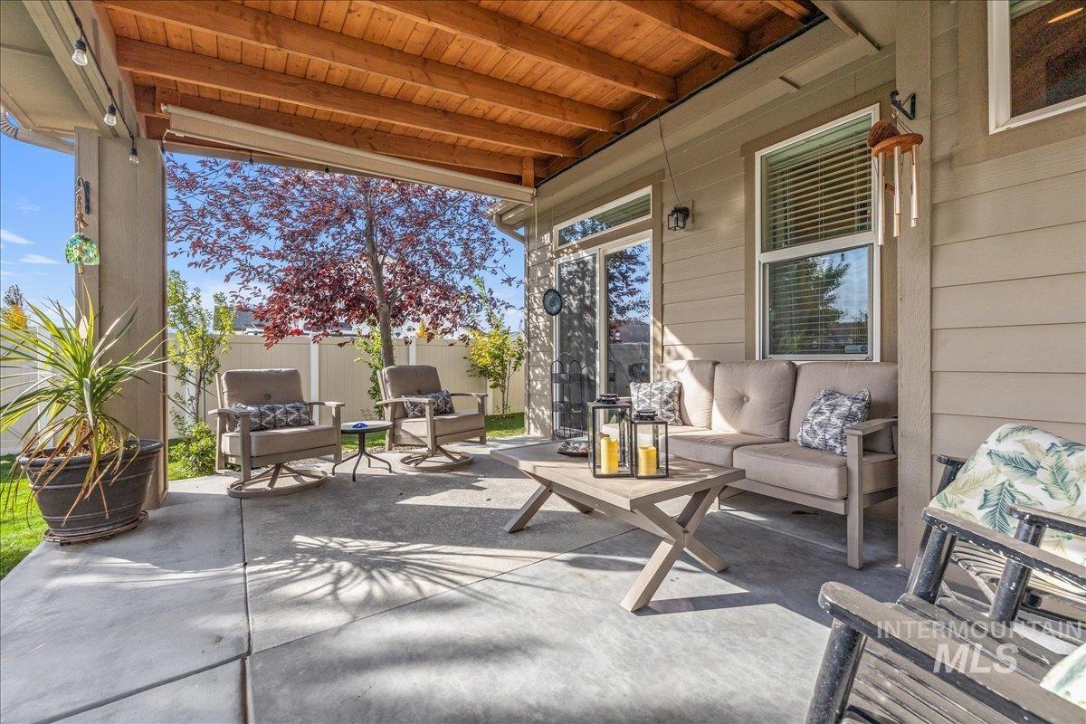 6633 Black Gold Street Property Photo 36