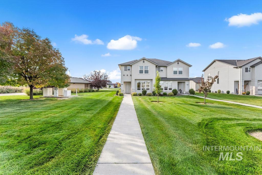 5819 W Hamm Ln. Property Photo 2