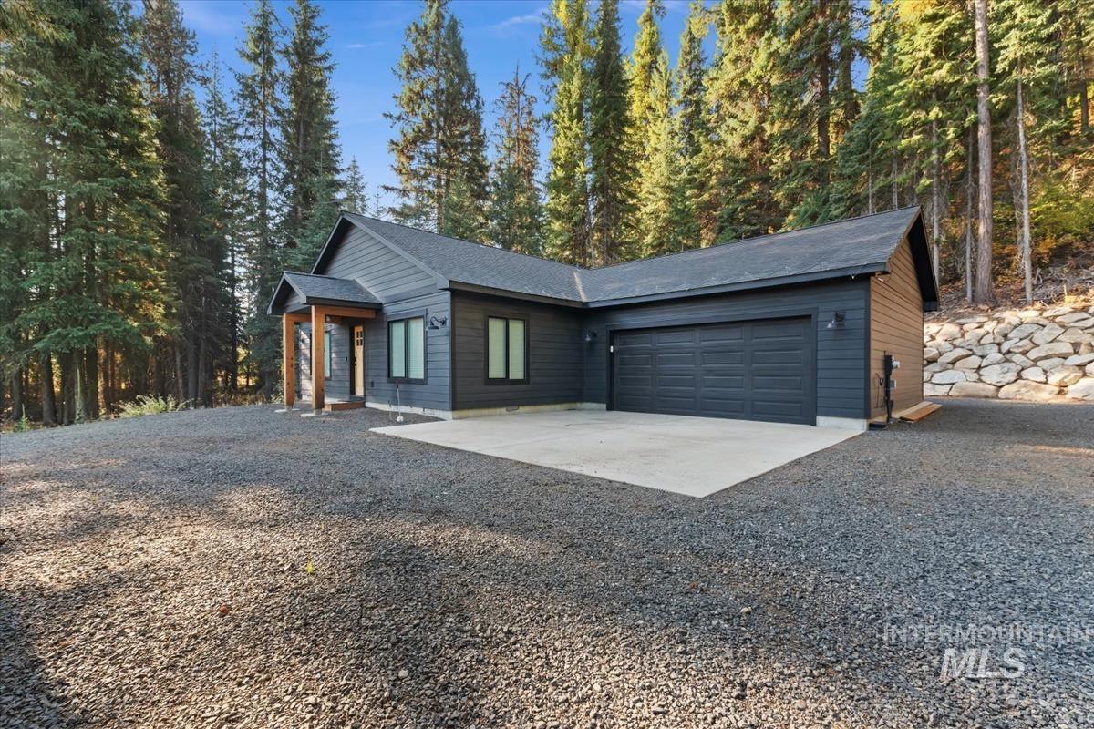 2521 W Mountain Road Property Photo 1