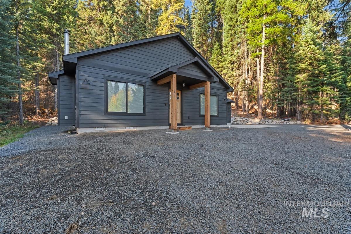2521 W Mountain Road Property Photo 3