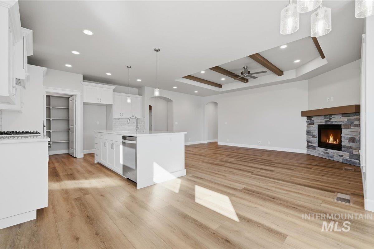 4564 S Selatir Way Property Photo 4