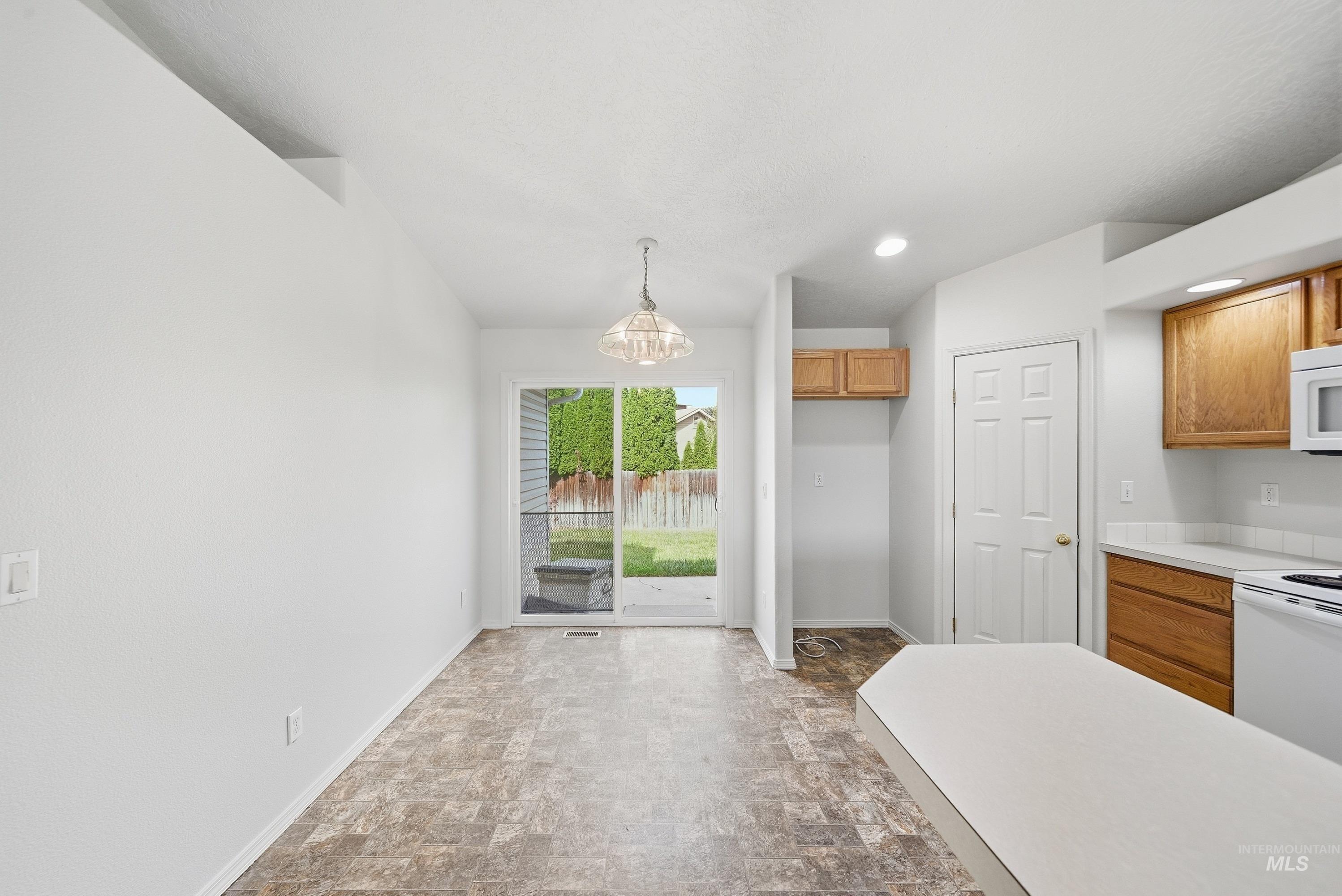 12522 W Camas Dr Property Photo 8