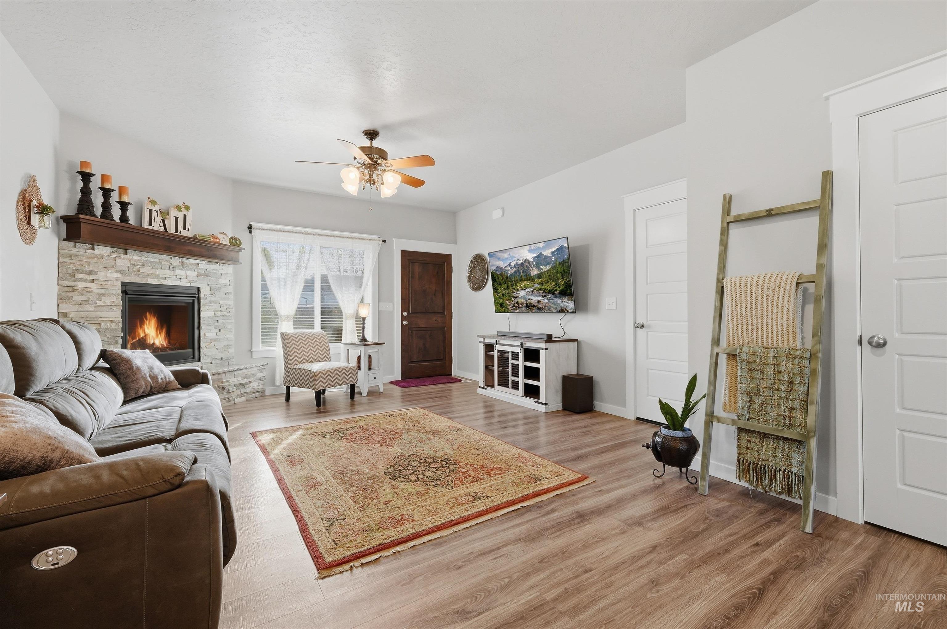 3210 Airport Ave Property Photo 5