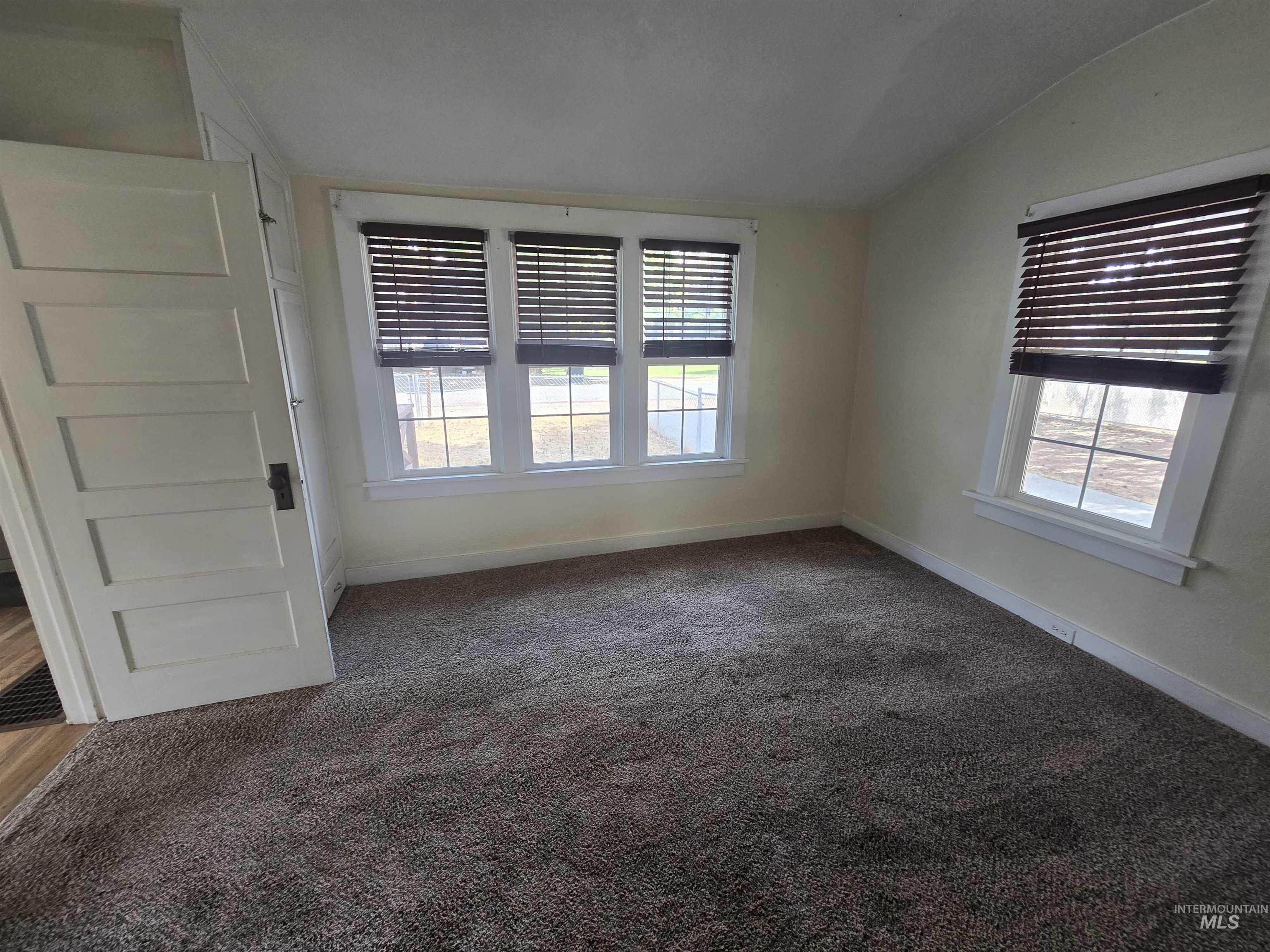 725 Oregon St. Property Photo 22