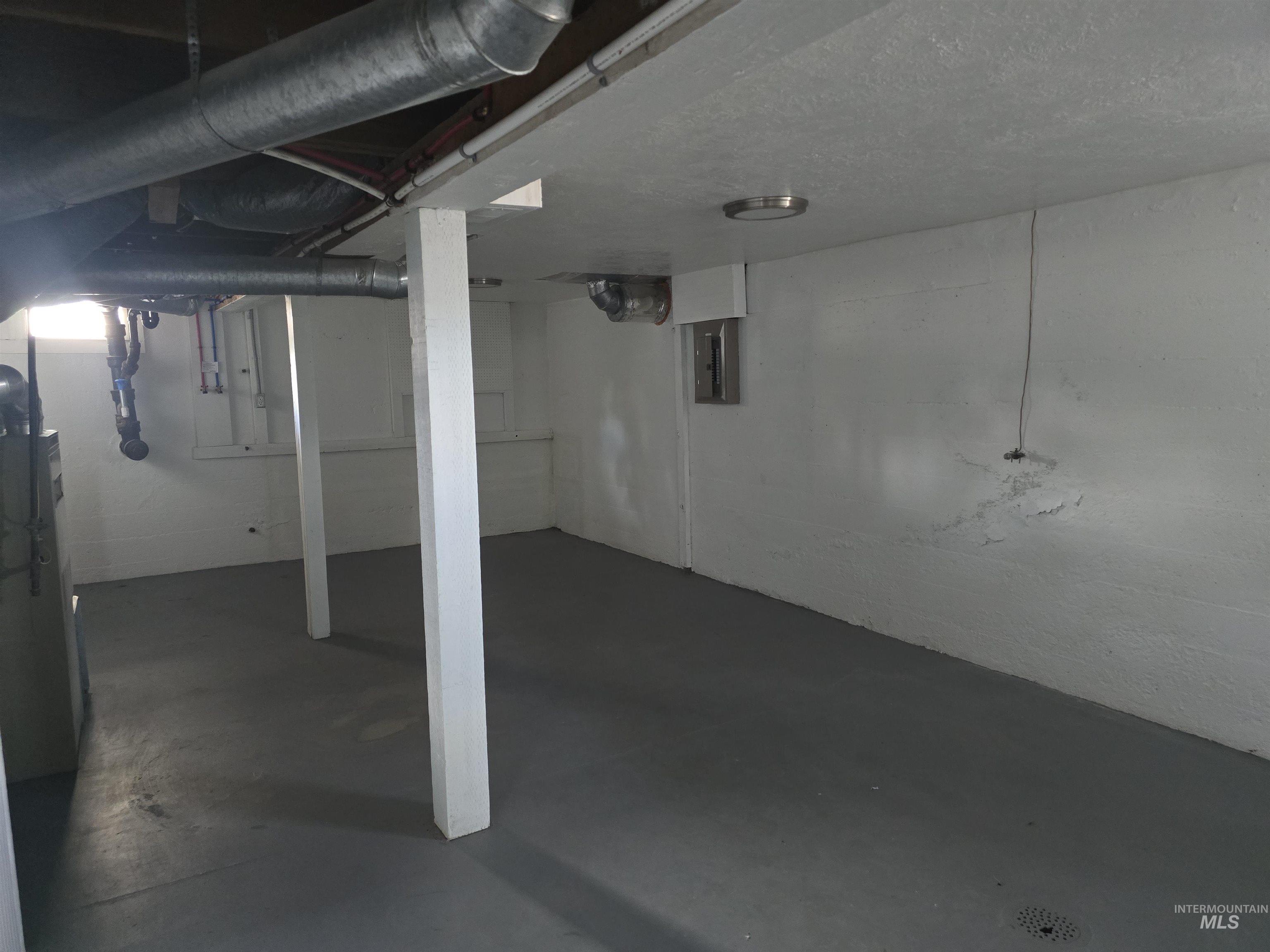 725 Oregon St. Property Photo 30