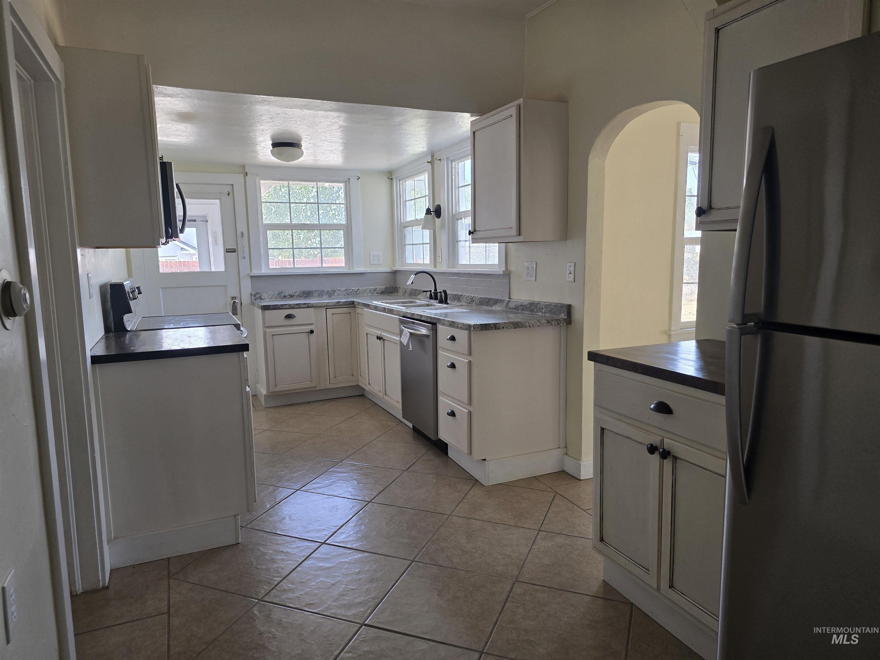 725 Oregon St. Property Photo 31