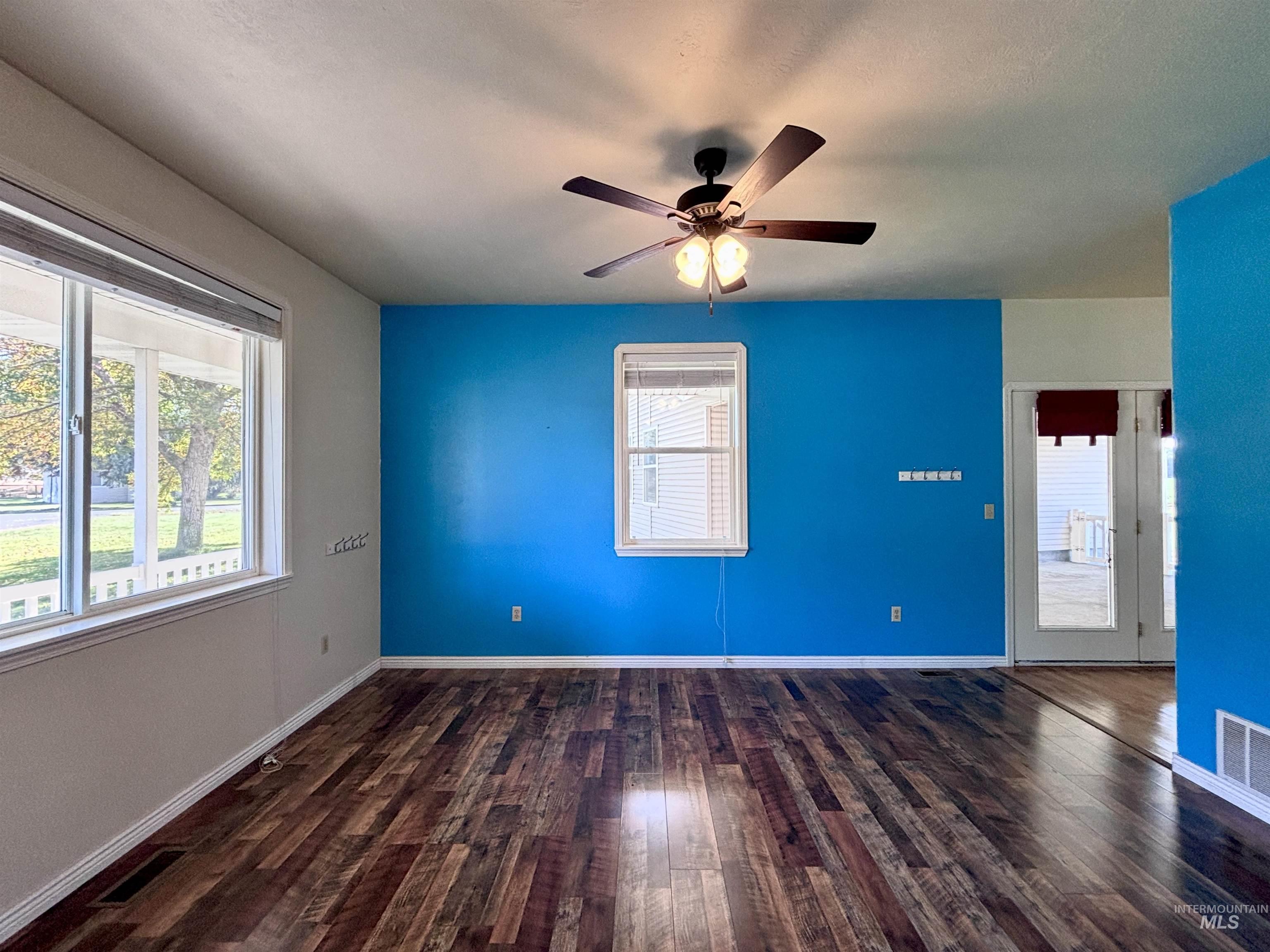 1047 E 2700 S Property Photo 5