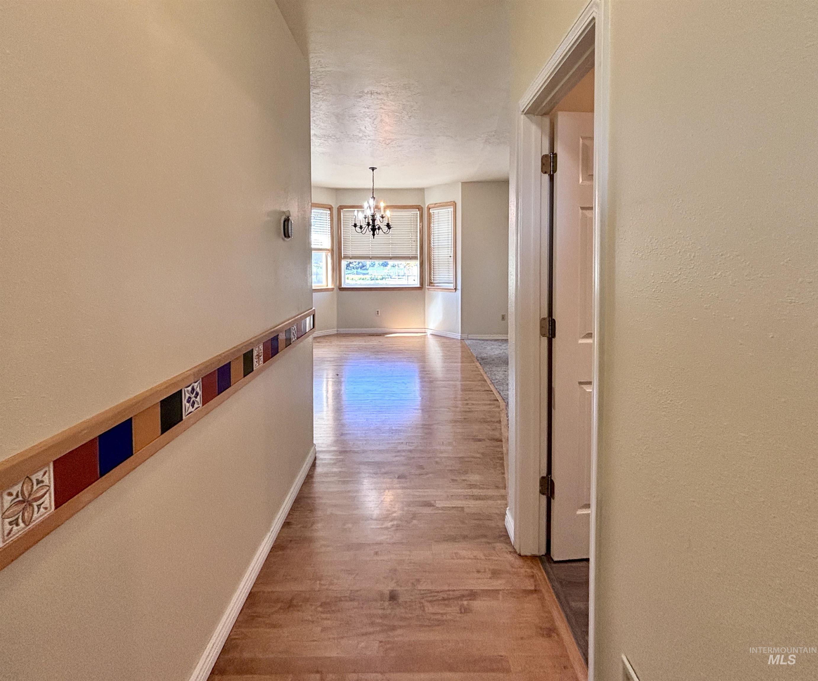 1047 E 2700 S Property Photo 10