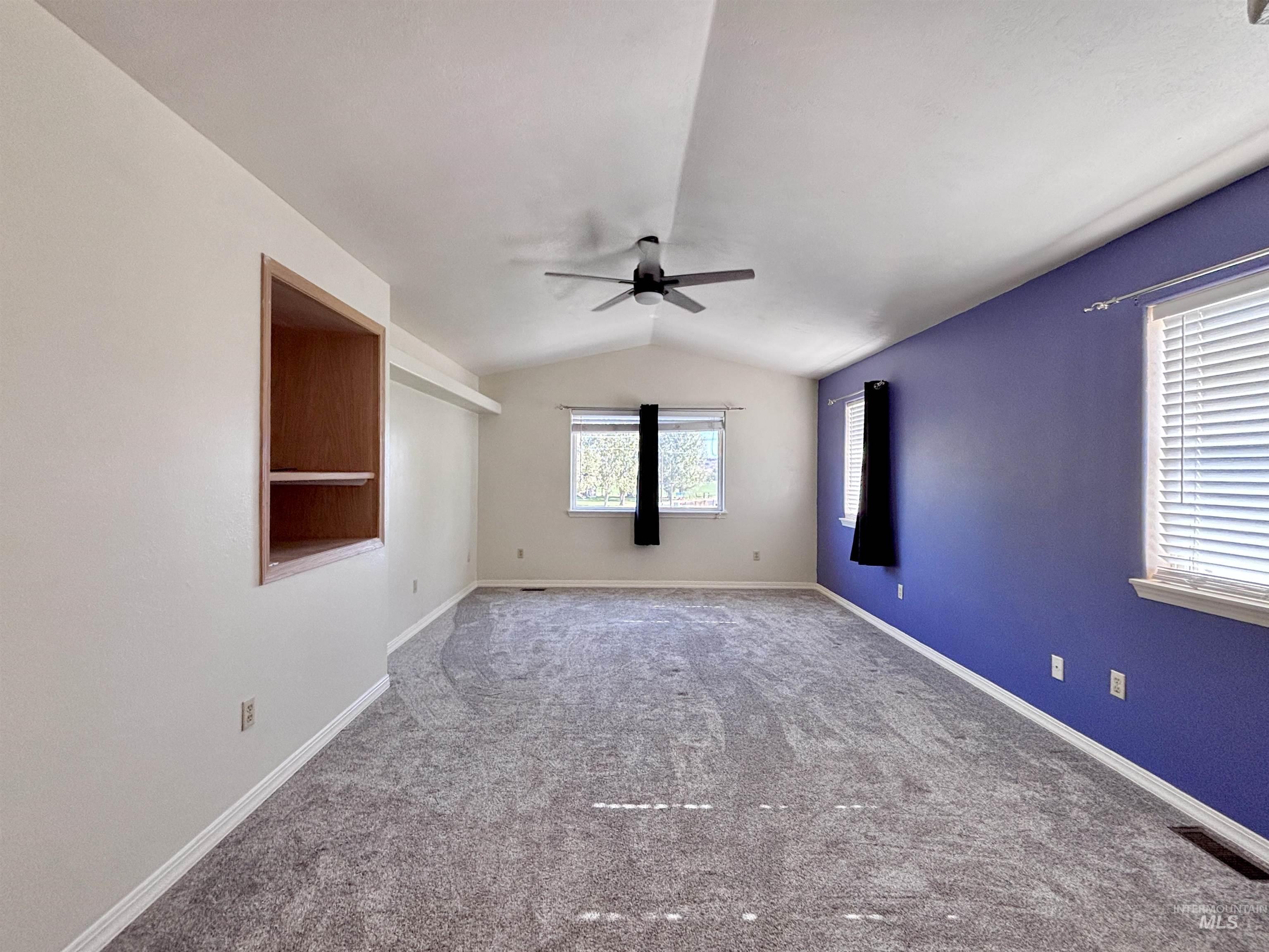 1047 E 2700 S Property Photo 21