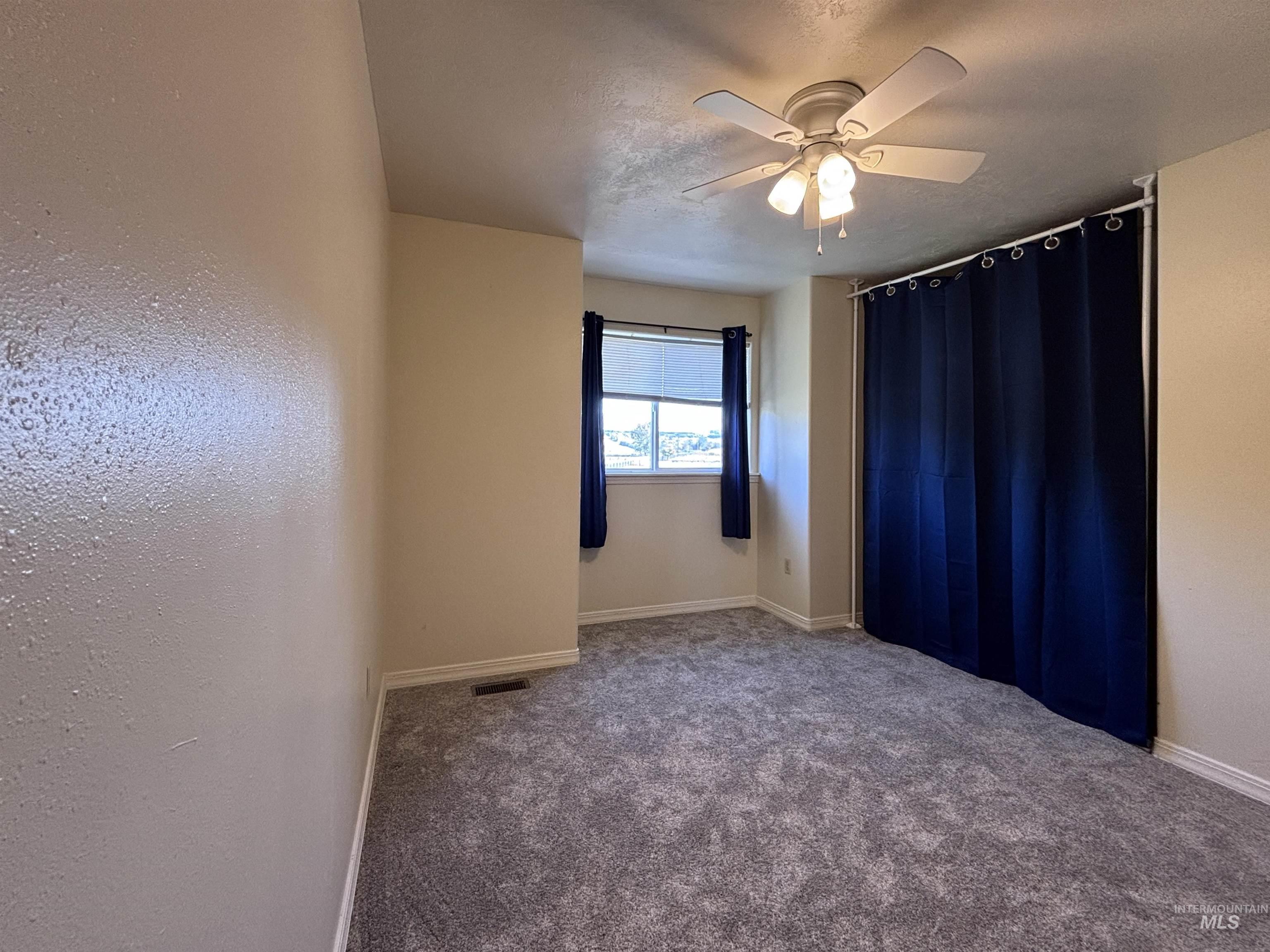 1047 E 2700 S Property Photo 33