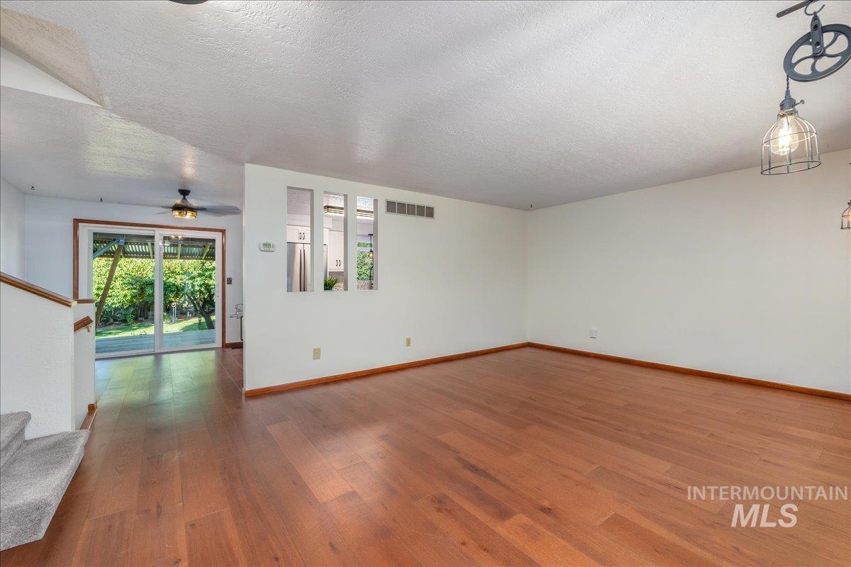 5239 S Latigo Dr Property Photo 6