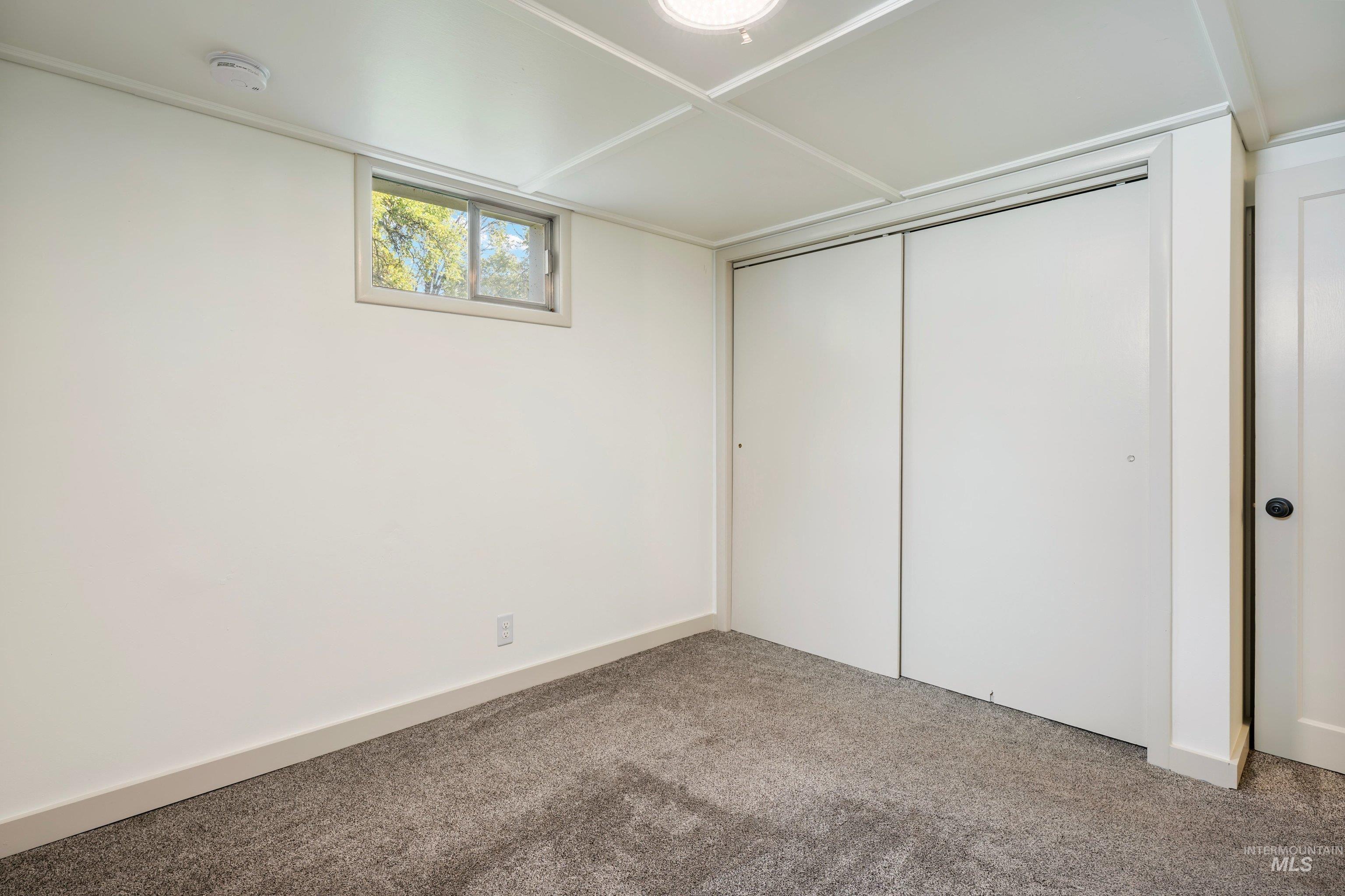 616 N Pond Property Photo 16