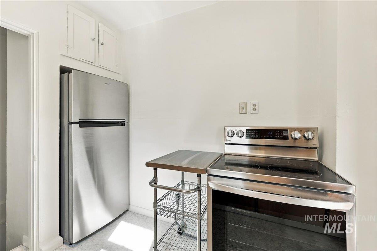 1420 Arlington Ave Property Photo 8