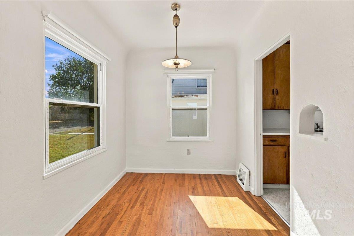 1420 Arlington Ave Property Photo 10