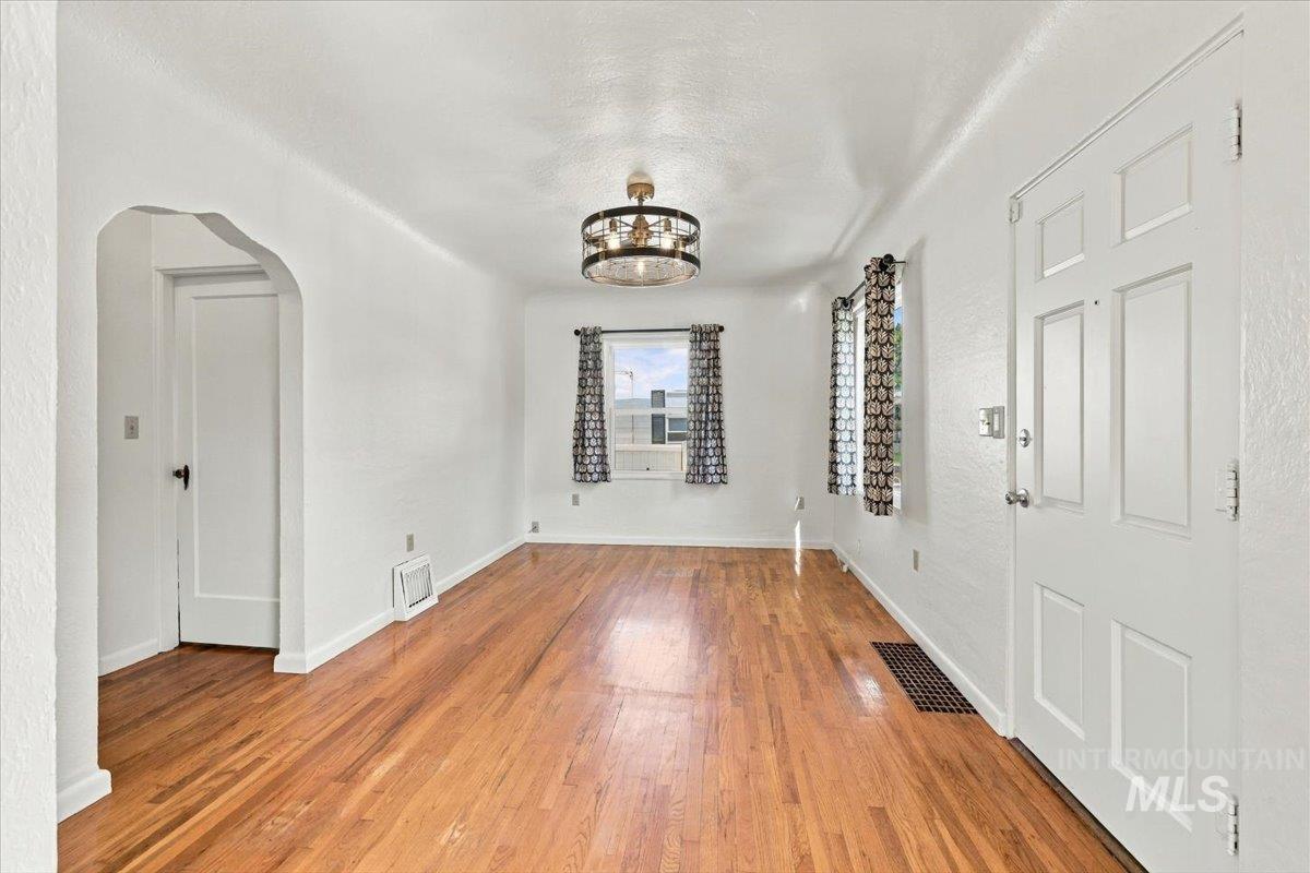 1420 Arlington Ave Property Photo 12
