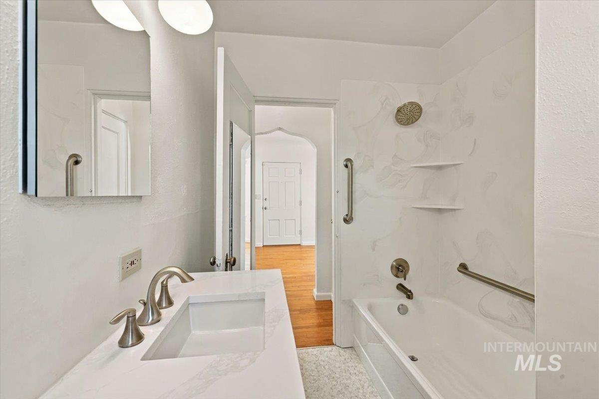 1420 Arlington Ave Property Photo 18