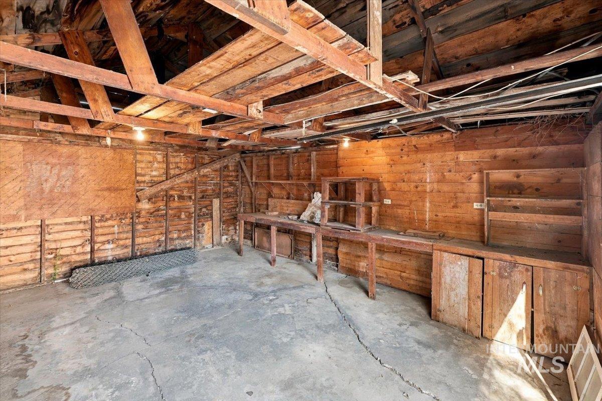 1420 Arlington Ave Property Photo 27