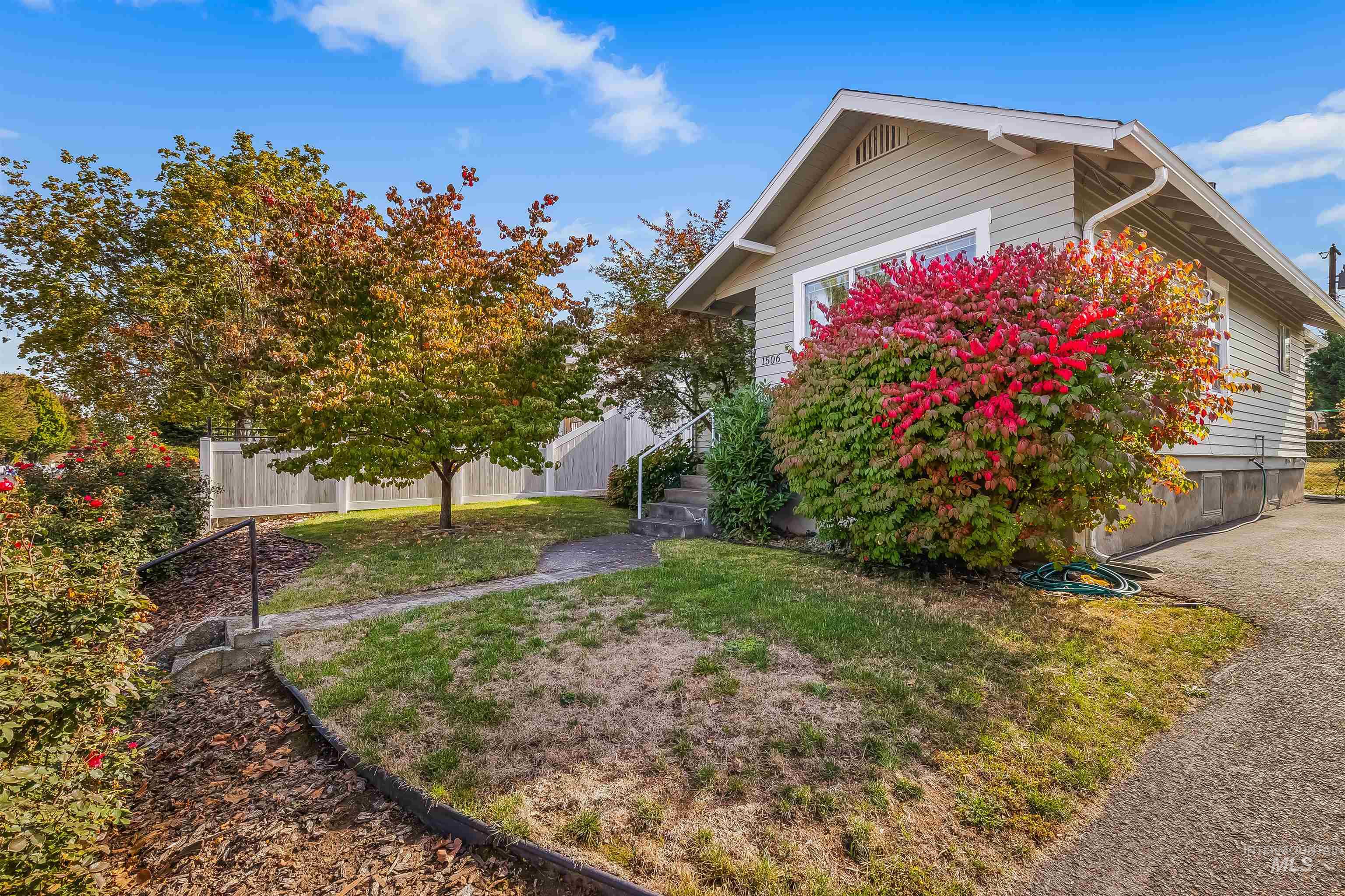 1506 13th Ave Property Photo 4