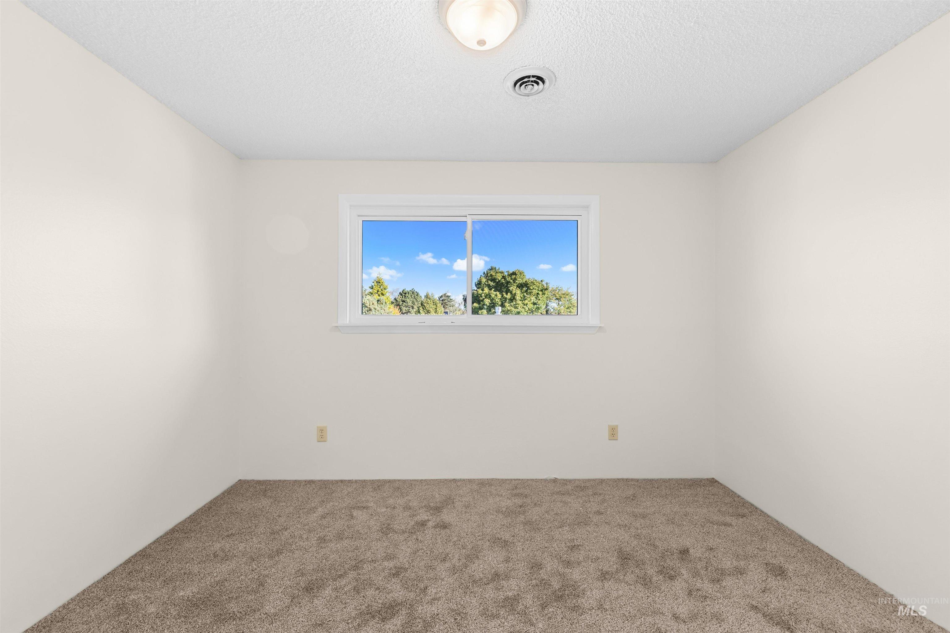 7312 W Chilacot Drive Property Photo 22