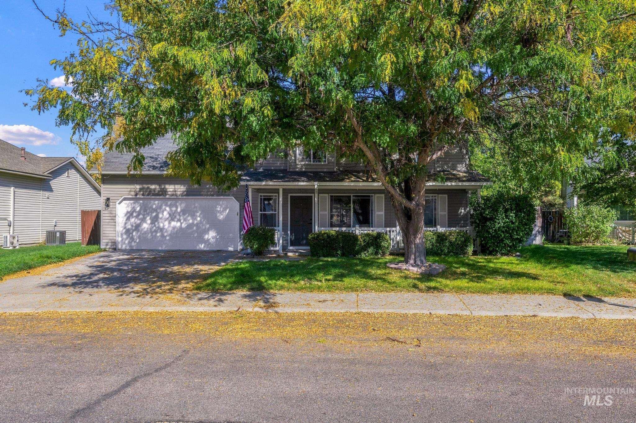 312 E Snowy Owl Street Property Photo 2