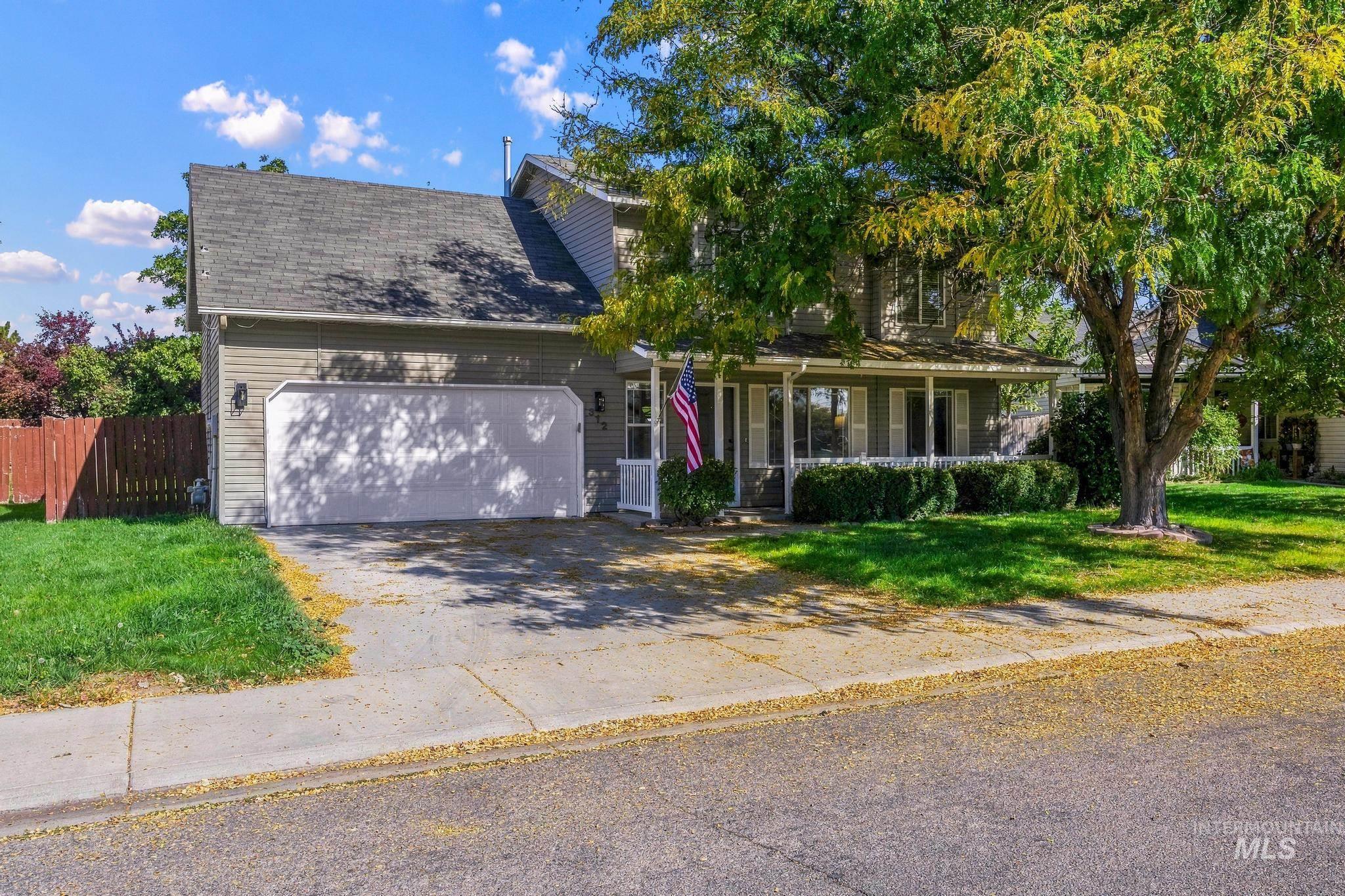 312 E Snowy Owl Street Property Photo 3