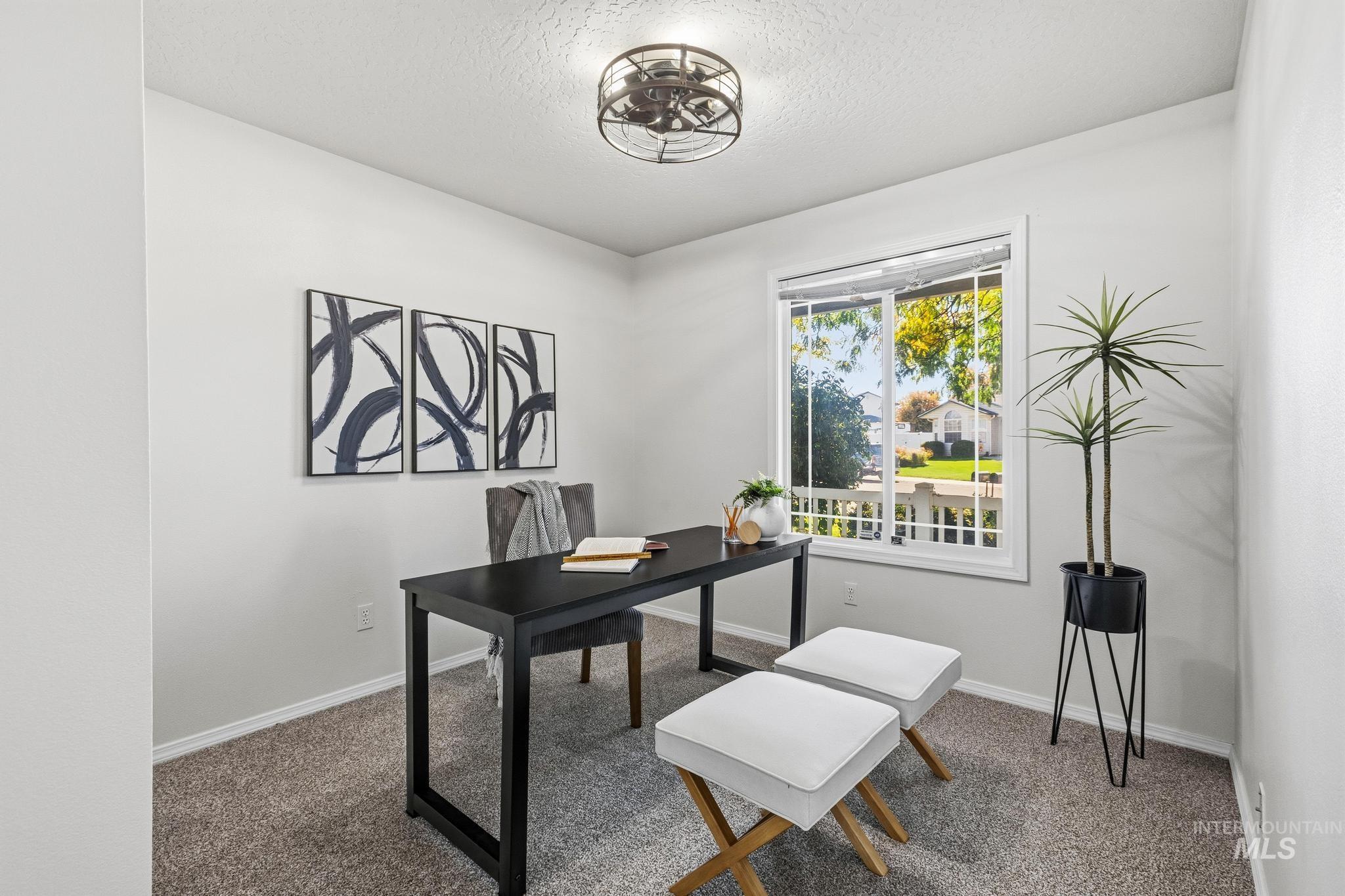 312 E Snowy Owl Street Property Photo 14