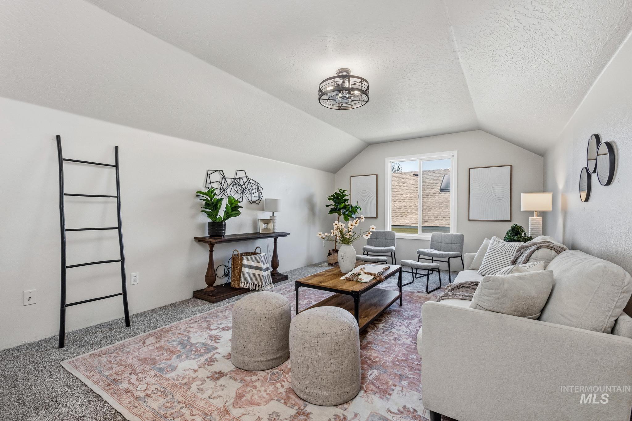 312 E Snowy Owl Street Property Photo 20