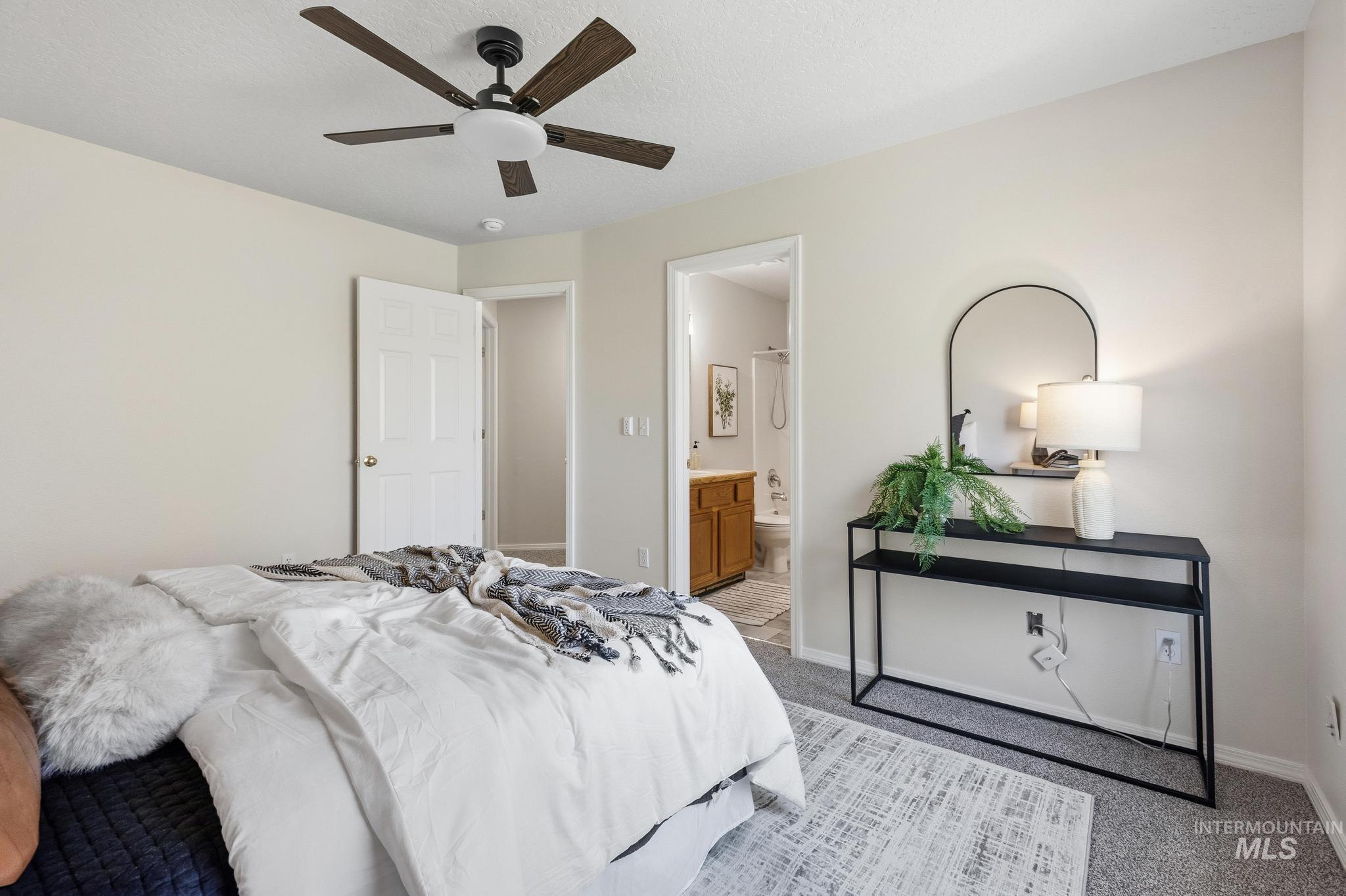 312 E Snowy Owl Street Property Photo 25