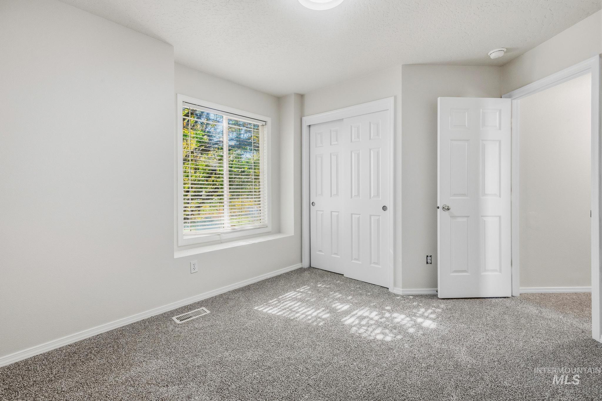 312 E Snowy Owl Street Property Photo 31