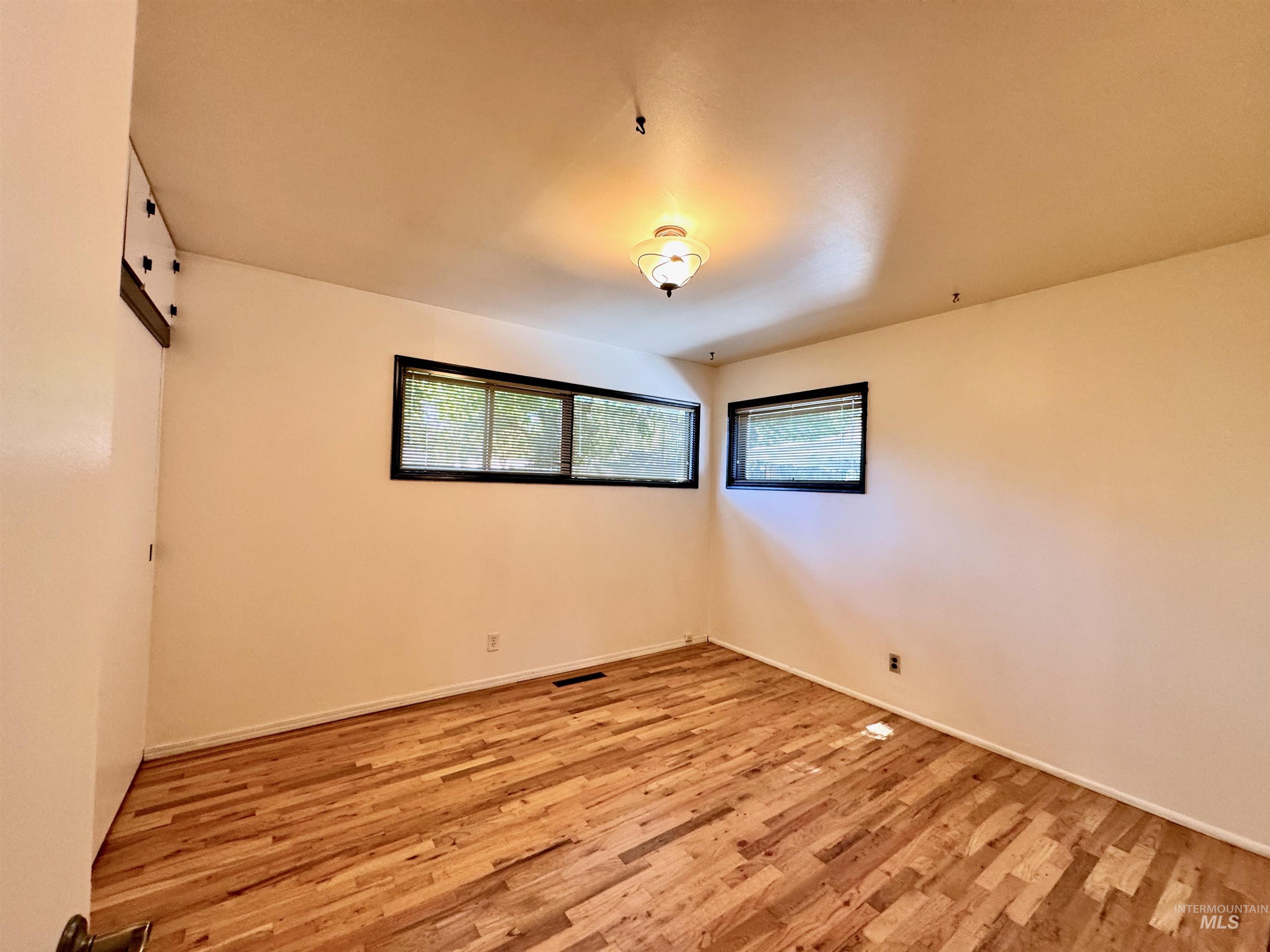 5605 W Kootenai St Property Photo 15