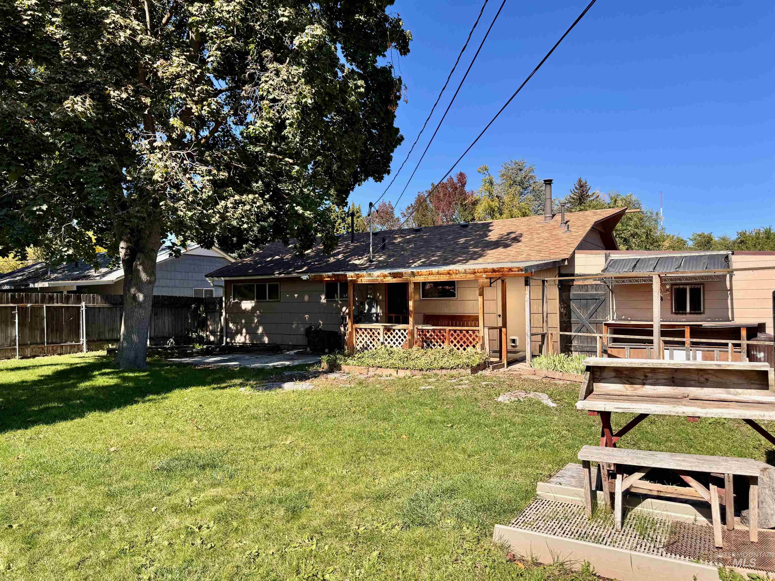 5605 W Kootenai St Property Photo 23