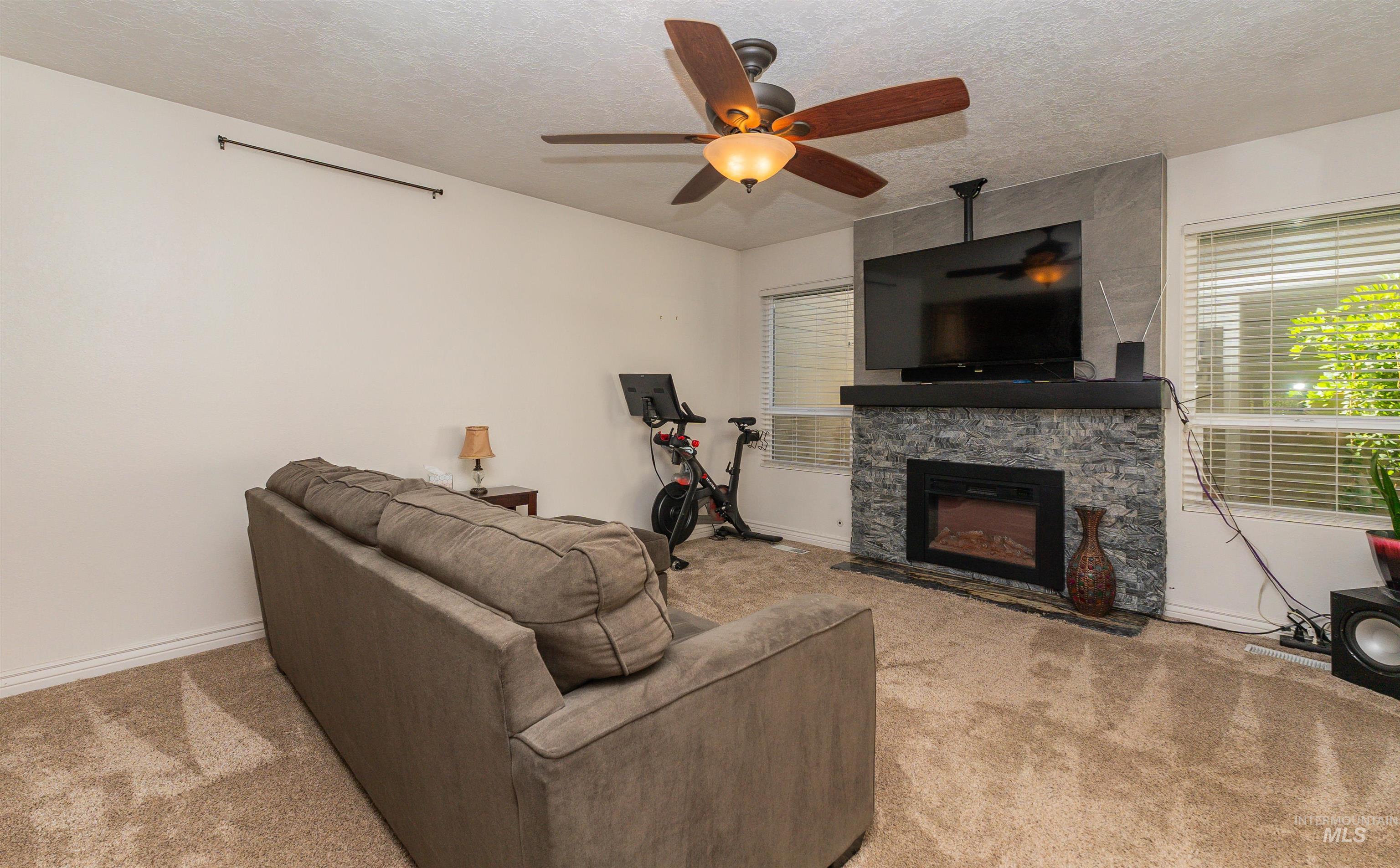 1130 N Imperial Lane Property Photo 15
