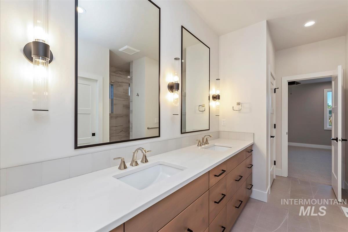 6879 E Chicken Hawk Loop Property Photo 27