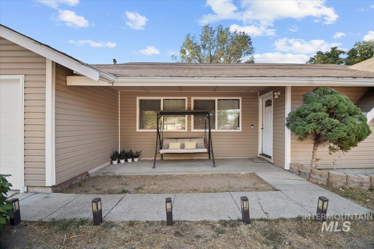 209 Mountain View Dr Property Photo 2