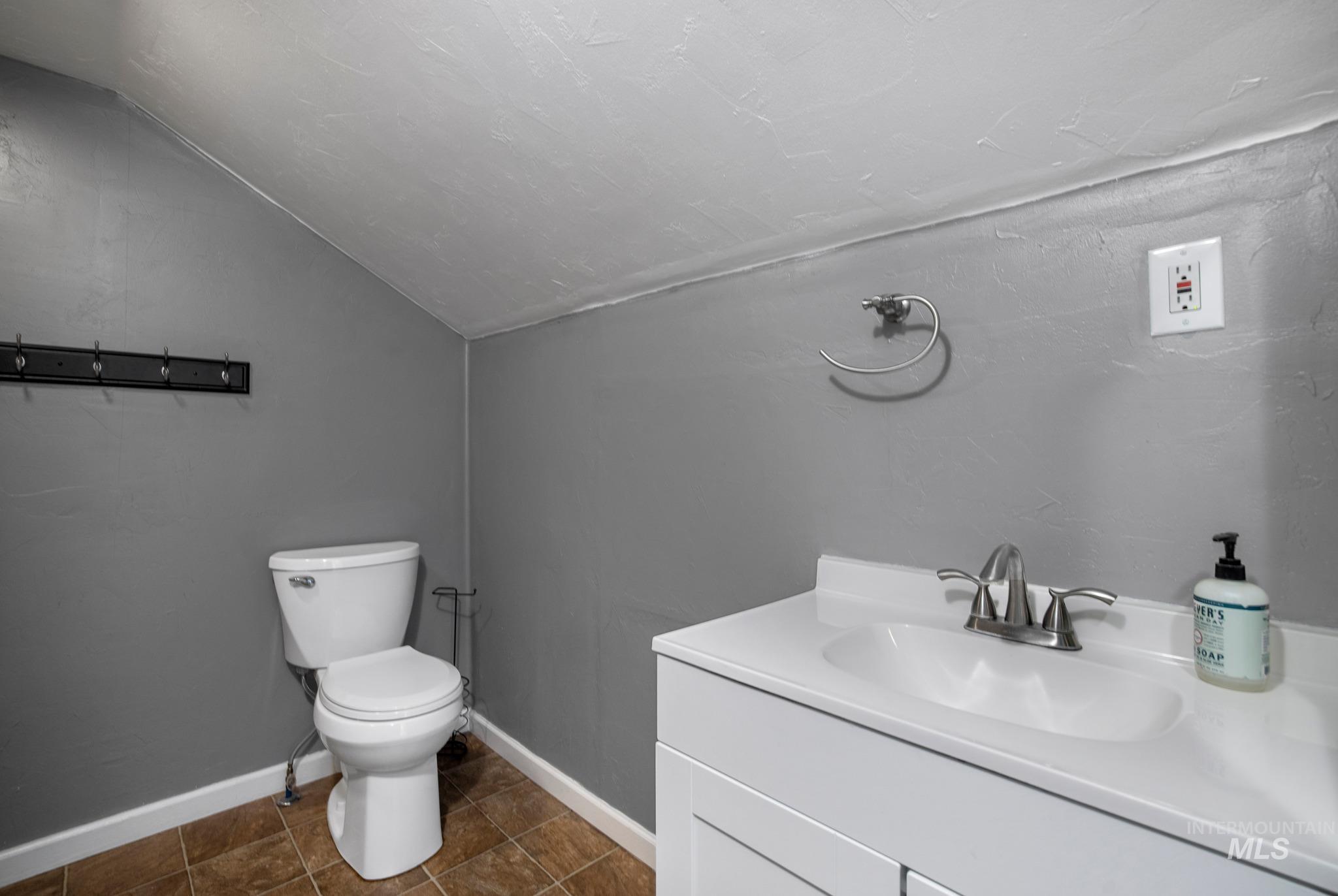 307 Lincoln St Property Photo 29