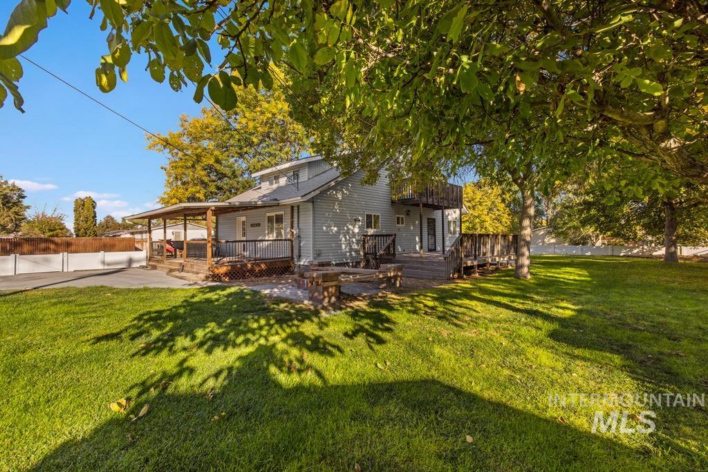 307 Lincoln St Property Photo 40