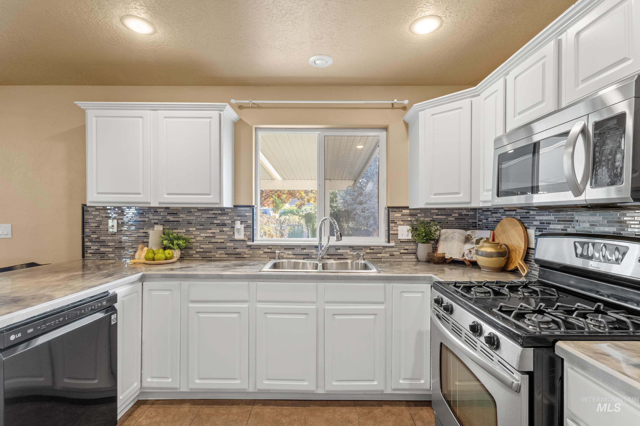 3015 N Burley Way Property Photo 13