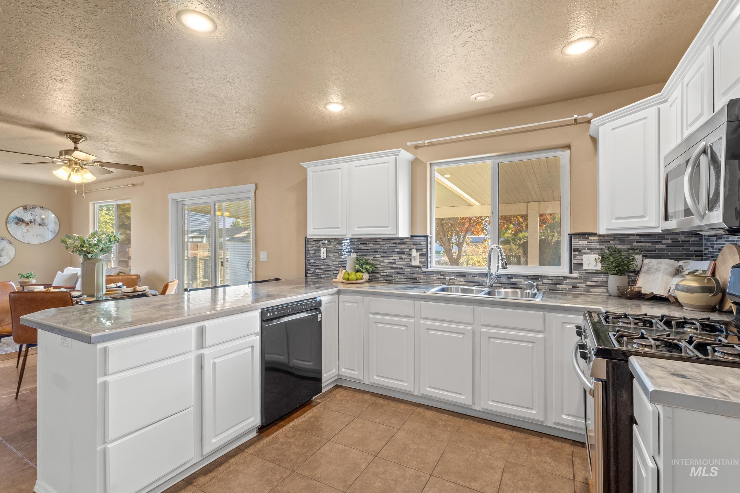 3015 N Burley Way Property Photo 14