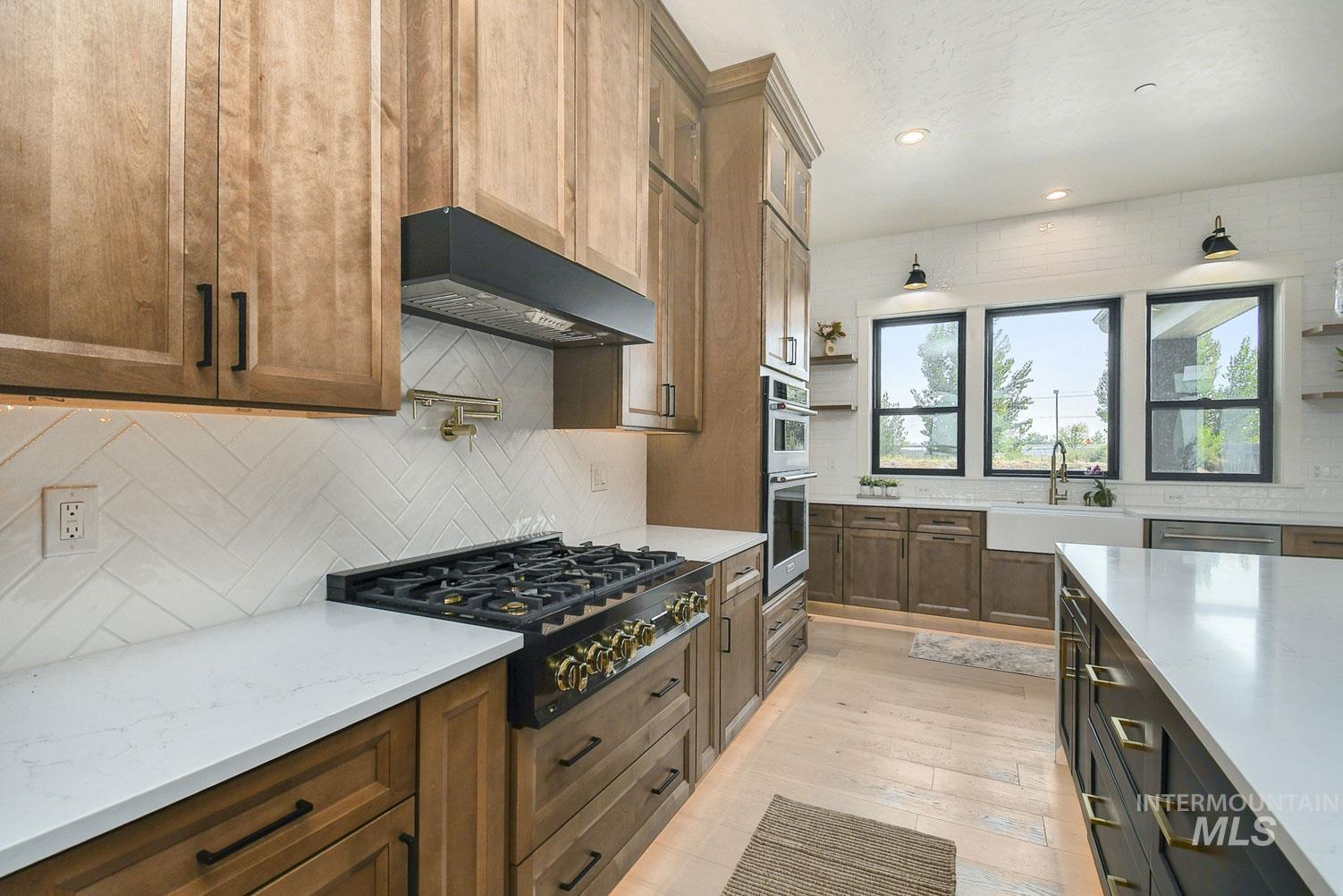 7792 E Windmill Ranch Ln Property Photo 13