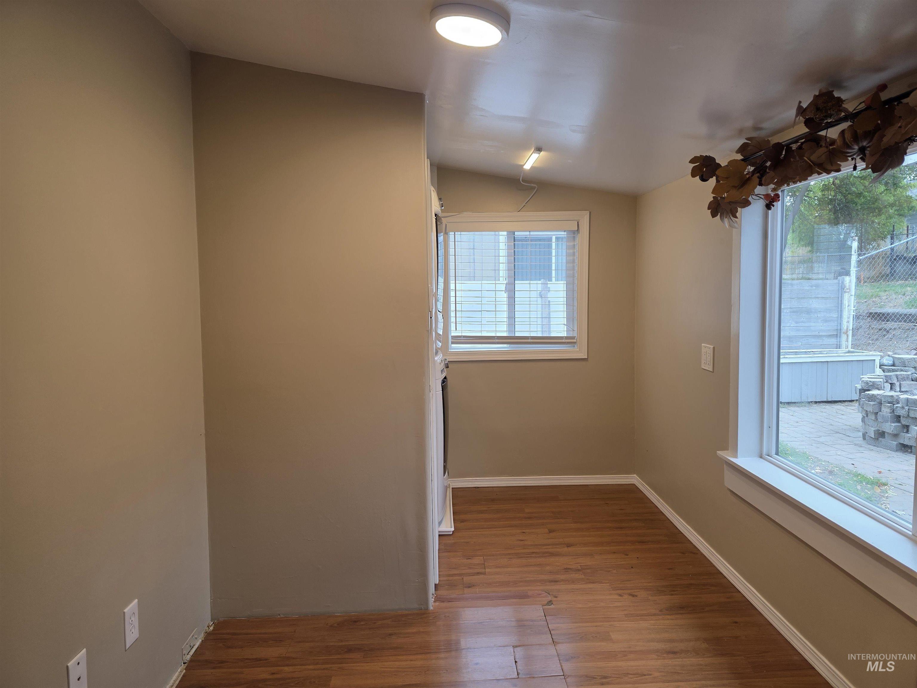 1375 Poplar Property Photo 15