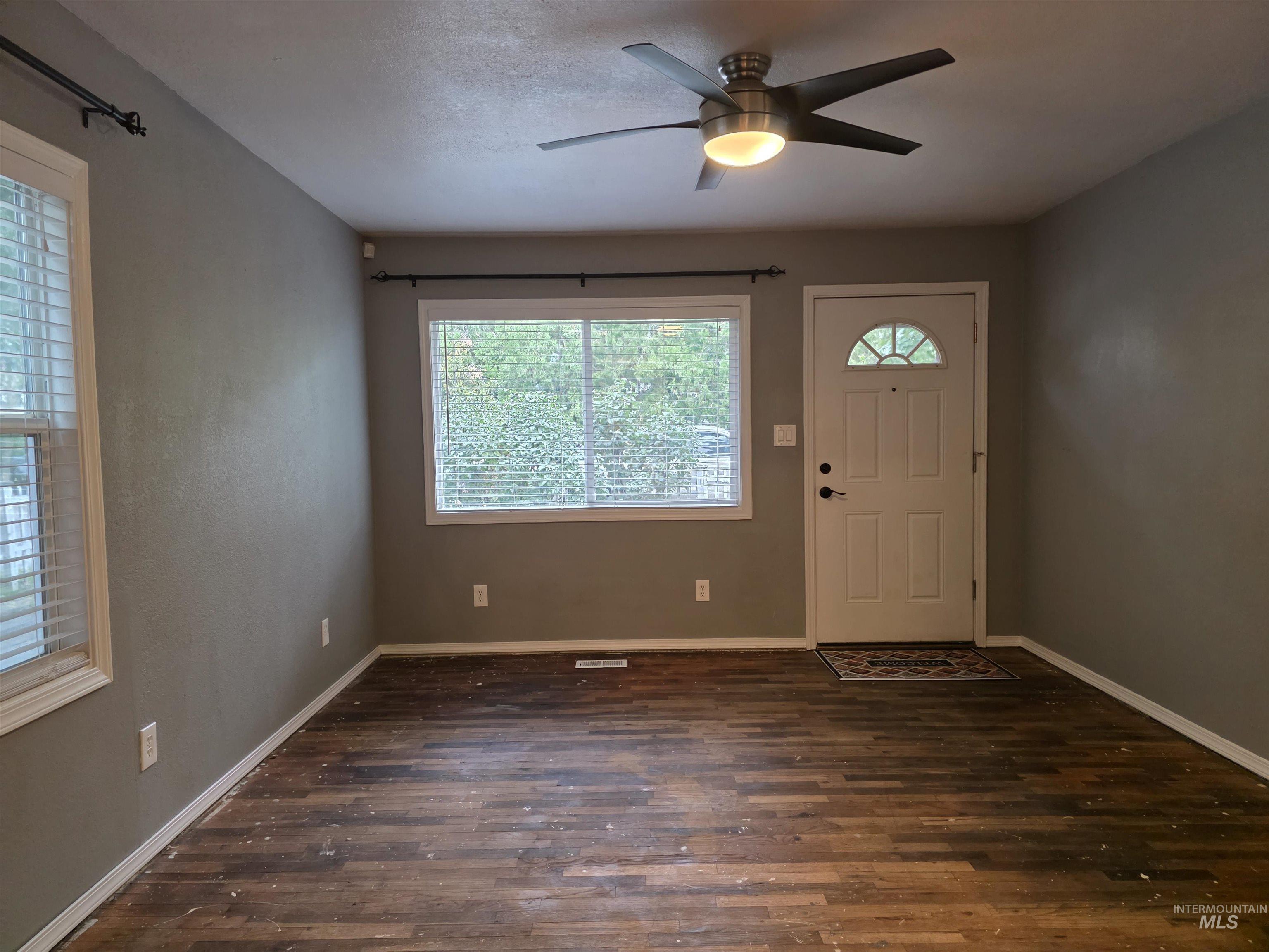 1375 Poplar Property Photo 19