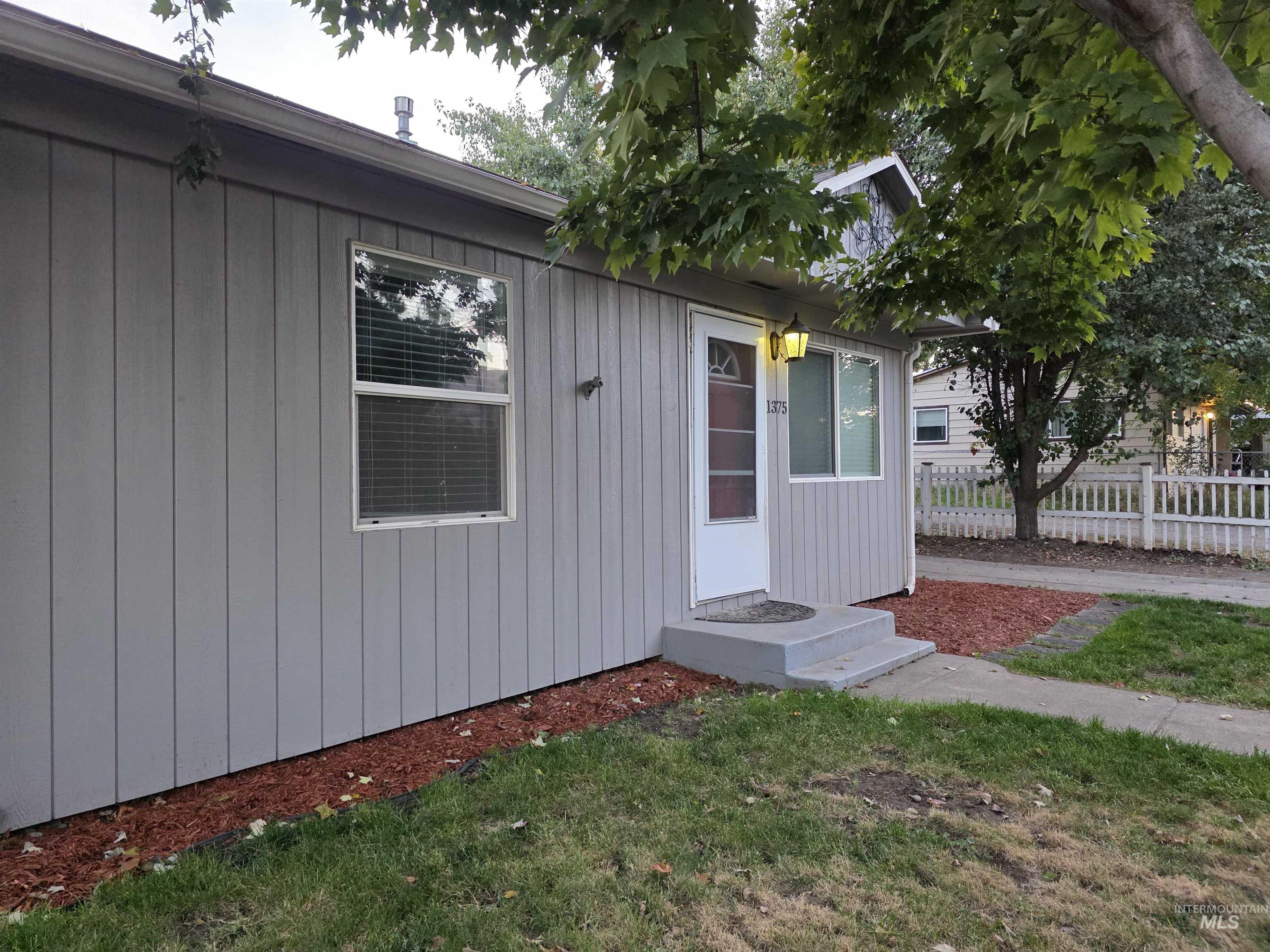 1375 Poplar Property Photo 31