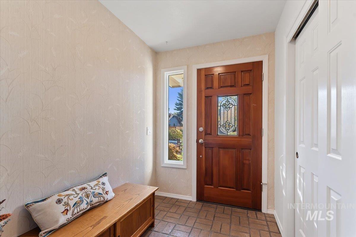1260 E Woodvine Property Photo 14