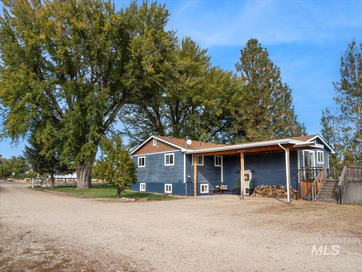 575 W Sales Yard Rd Property Photo 7