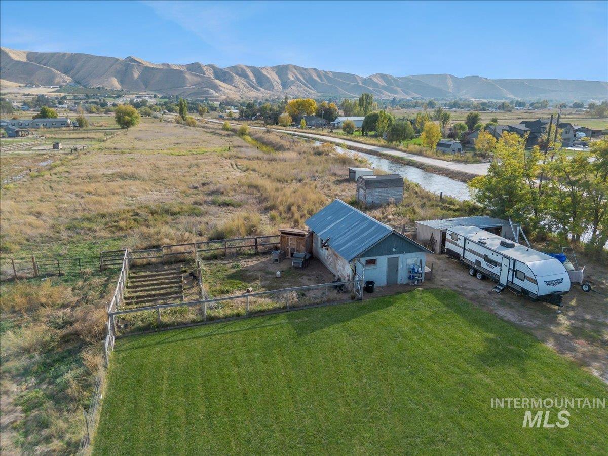 575 W Sales Yard Rd Property Photo 47