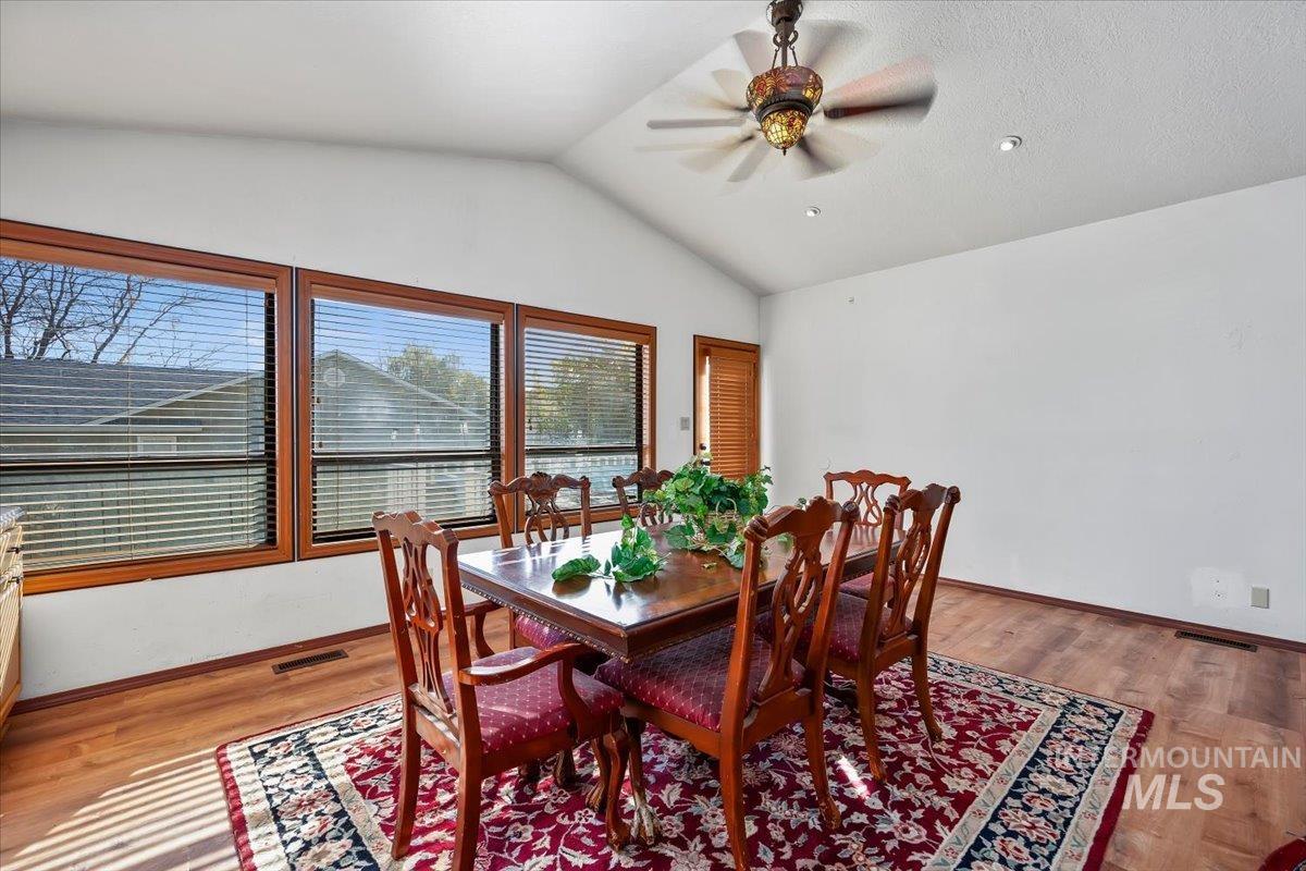 480 Carriage Lane Property Photo 12