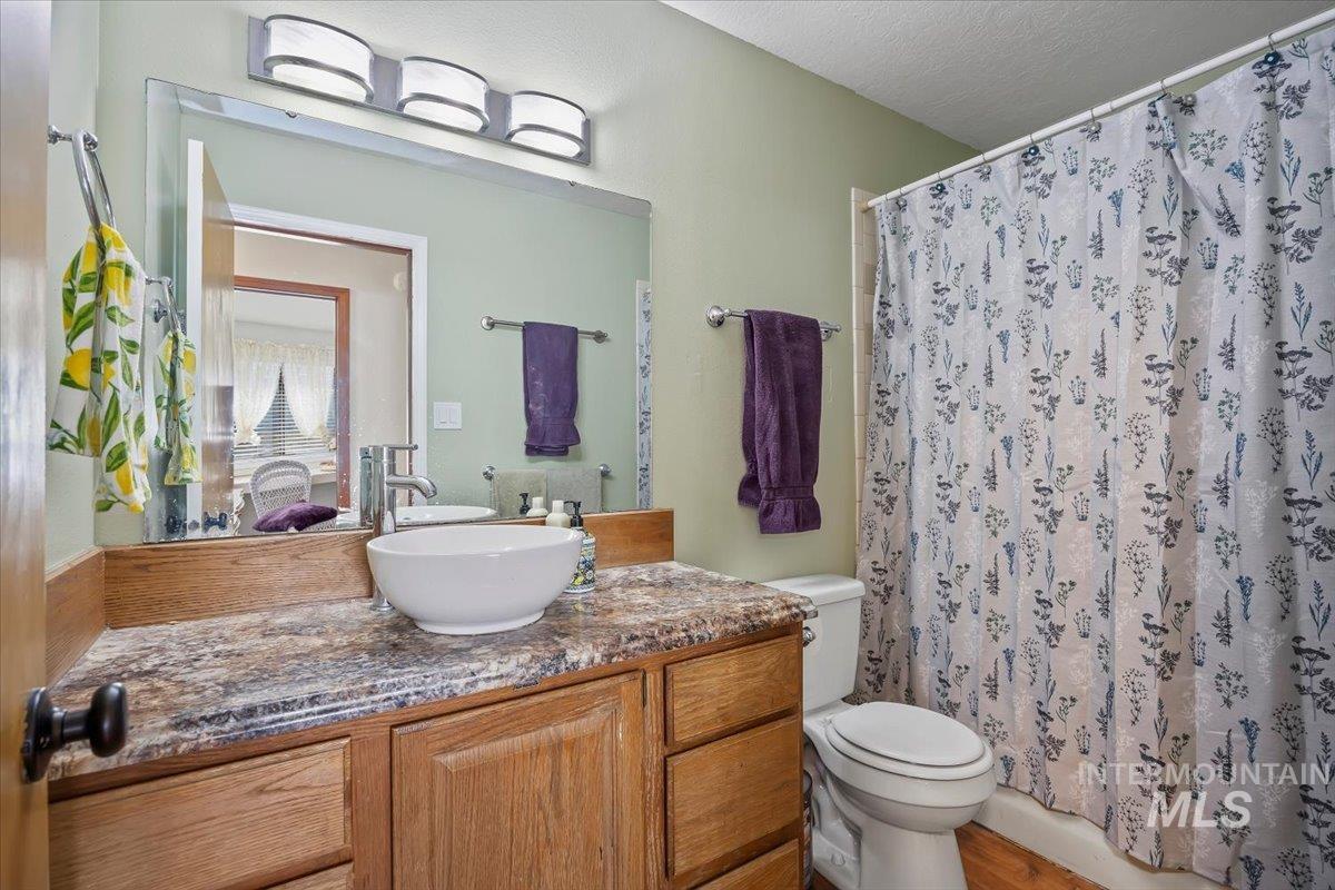 480 Carriage Lane Property Photo 23