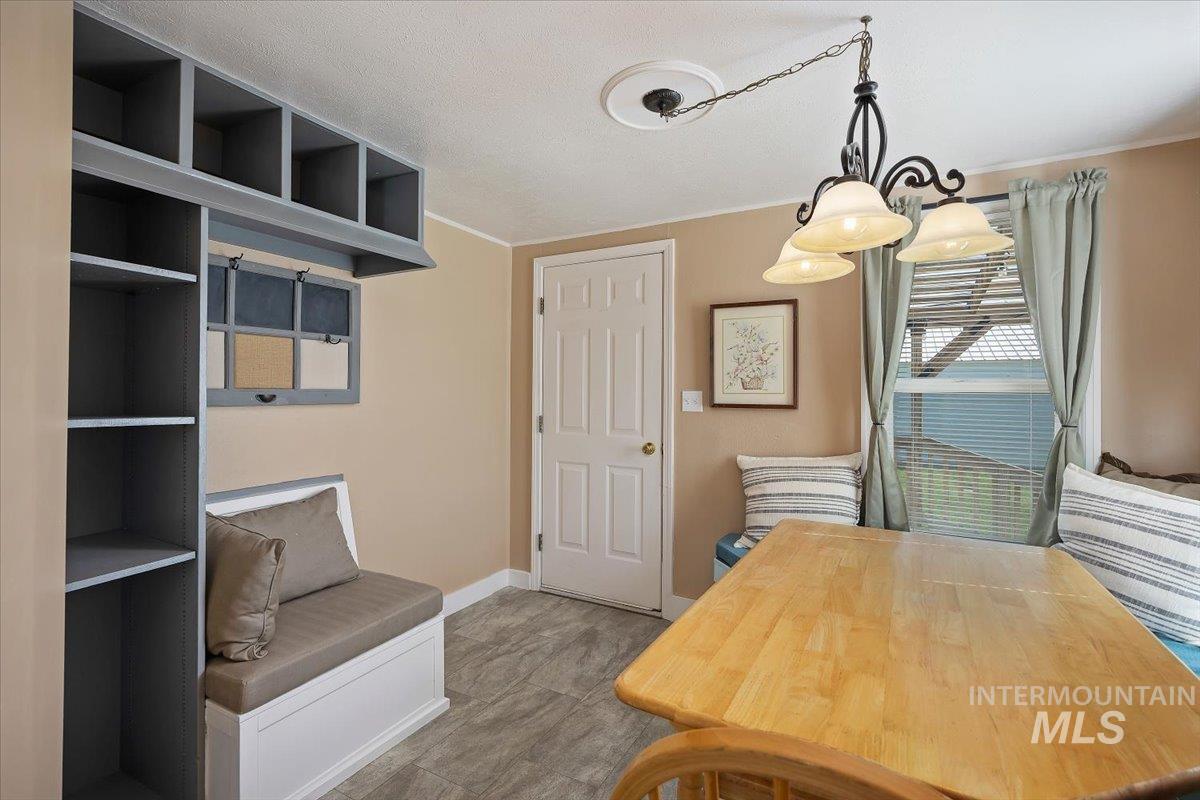 1010 E Property Photo 14