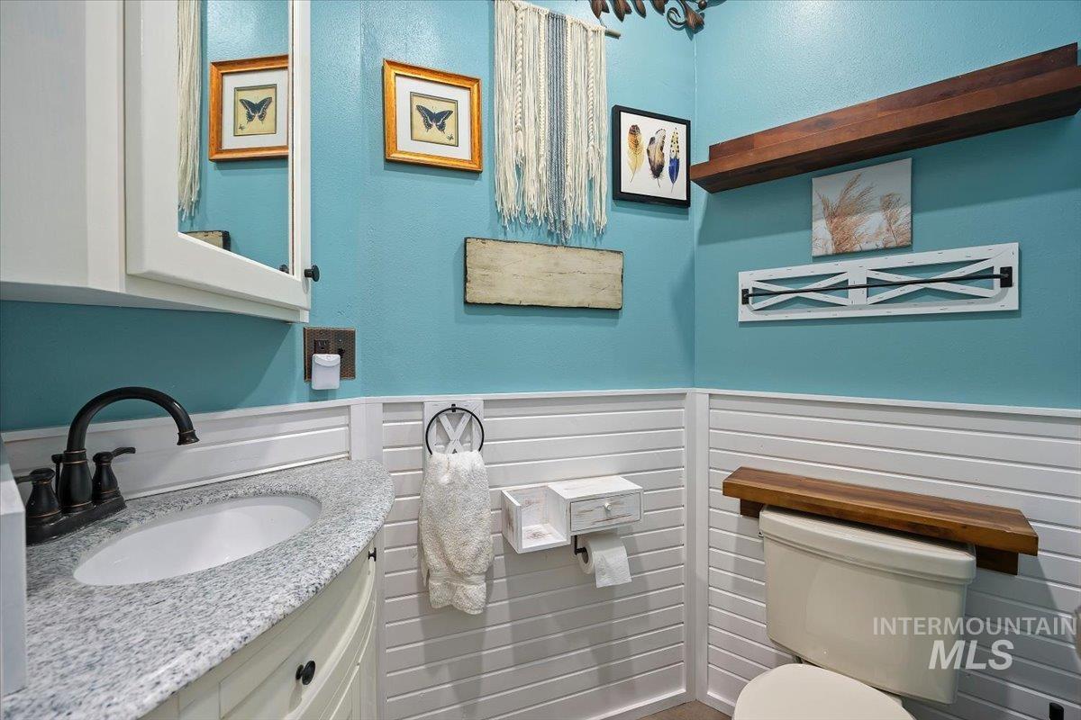 1010 E Property Photo 20